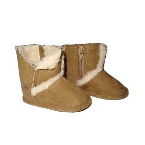 NEW Tommy Hilfiger Tan/off white Crib Shoe Boots Style Lil Gia Infant Sz 2 Baby